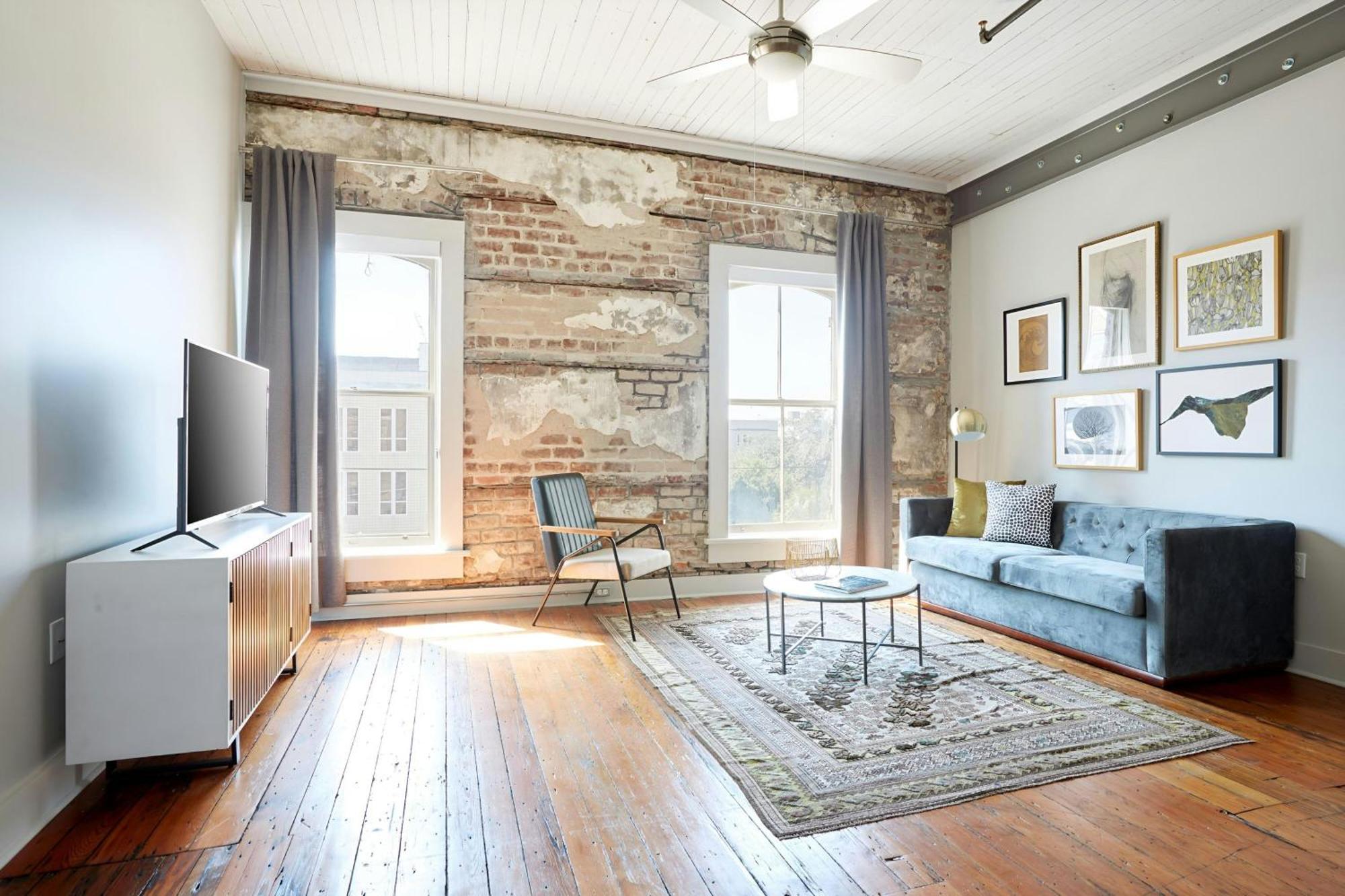 Sonder By Marriott Bonvoy The Broughton Historic District Apartahotel